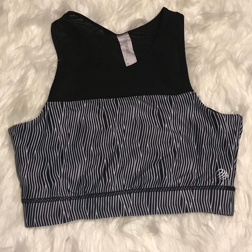 MPG mesh cutout striped sports bra sz S